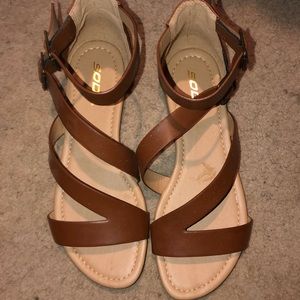 Stewpot sandals